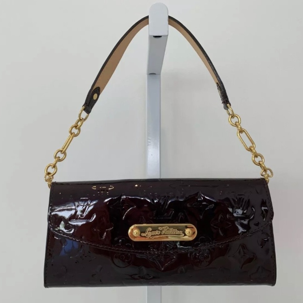 LOUIS VUITTON SUNSET BLVD AMARANTE MONOGRAM VERNIS CLUTCH BAG